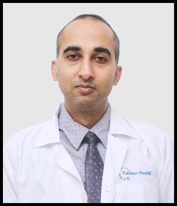 Dr. Pranav Chadha is Radiation Oncologist at Kokilaben Dhirubhai Ambani Hospital, Andheri West, Mumbai