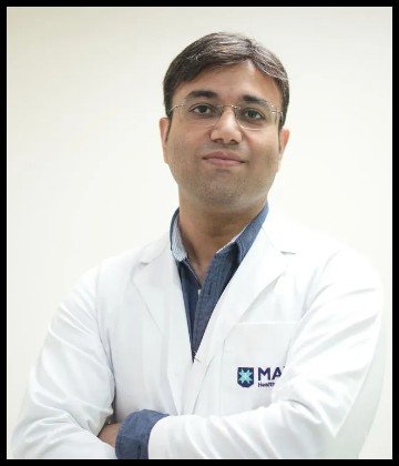 Dr. Karan Baveja is Orthopaedic Surgeon at Max Hospital, Sector 43, Gurugram