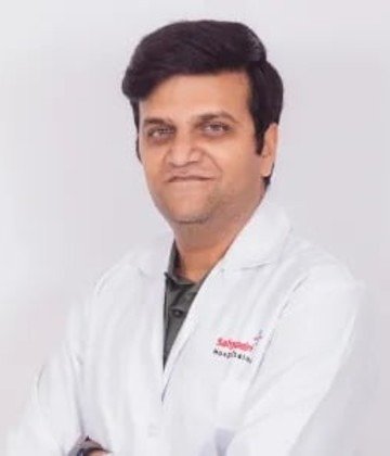 Dr. Sanjay Hunugundmath-Radiation Oncologist-Book Appointment Online