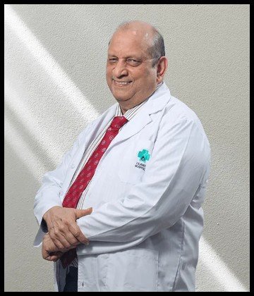 Dr. Chris de Souza is Otorhinolaryngologist and Head and Neck Surgeon at Lilavati Hospital and Research Centre, Bandra West, Mumbai