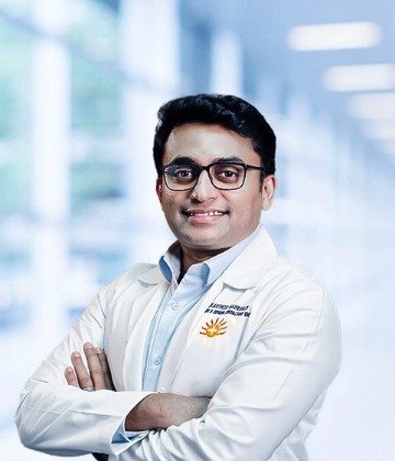 Surgeon Commander Dr. Karthik Madesh Ratnavelu is ENT Specialist at SIMS Hospital, Vadapalani, Chennai, Tamil Nadu, India