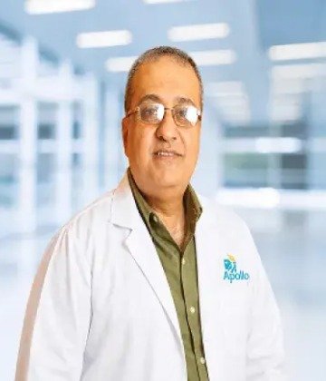 Dr. Mallinath Mukherjee is Specialist at Apollo Gleneagles Hospitals