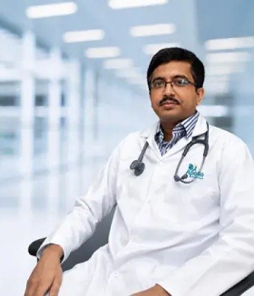 Dr. Indranil Ghosh is Specialist at Apollo Gleneagles Hospitals