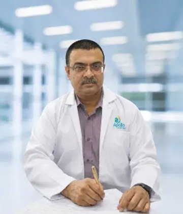 Dr. Buddhadeb Chatterjee is Specialist at Apollo Gleneagles Hospitals