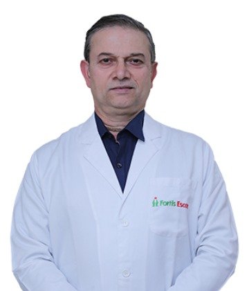 Dr. Deepak Kapoor | Fortis Escorts Heart Institute, Okhla Road, New Delhi, Delhi, India