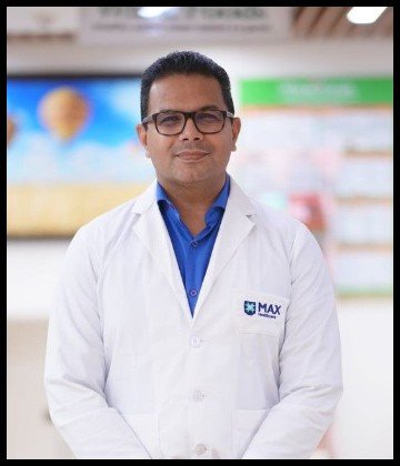 Dr. Rituraj Baruah – Ophthalmologist, Max Hospital Saket New Delhi India