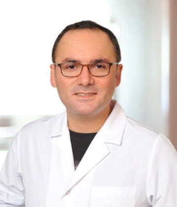 Prof. Dr. Abdulhamit Misir - Orthopaedic surgeon in Istanbul, Turkey | Satyug Healthcare