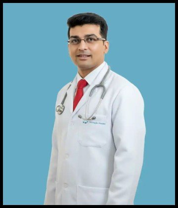 Dr. Akshay Damle is General Physician at Gleneagles Hospital, Parel, Mumbai