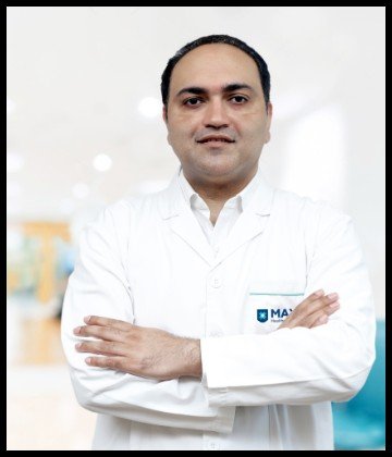 Dr. Gaurav Bhalla is Internal Medicine Specialist at Max Super Speciality Hospital, Shalimar Bagh, New Delhi