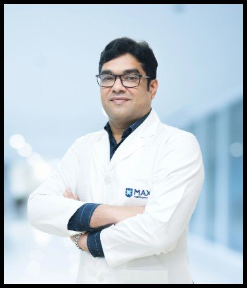 Dr. Yashdeep Rustagi is Urologist & Robotic Surgeon at Max Super Speciality Hospital, Shalimar Bagh, New Delhi