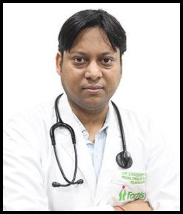 Dr. Sandeep Garg is Pulmonologist at Fortis Hospital, Shalimar Bagh, New Delhi