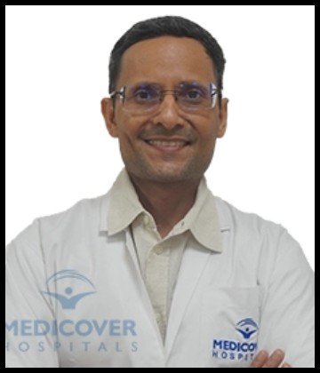 Dr. Piyush Singhania is Specialist at Apollo Hospitals, Navi Mumbai