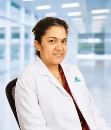 Dr. Vaishali Ray Srivastava is Specialist at Apollo Gleneagles Hospitals