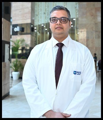 Dr. Divyanshu Dutt Dwivedi is Orthopaedic & Joint Replacement Surgeon at Max Super Speciality Hospital, Lucknow