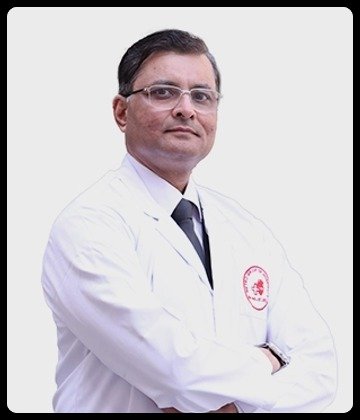 Dr. Rajat Saxena is Laparoscopic, General & Thoracic Surgeon at Metro Multispeciality Hospital, Noida