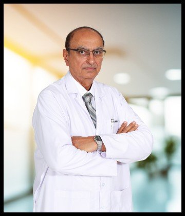 Dr. Rajendra Toprani is Head and Neck Surgical Oncologist at HCG Aastha Cancer Centre, Sola, Ahmedabad