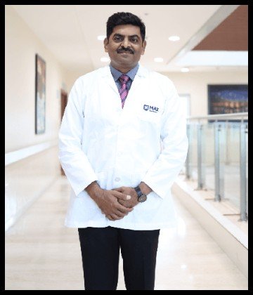 Dr. Sandeep Iratwar is Neurosurgeon at Max Super Speciality Hospital, Nagpur