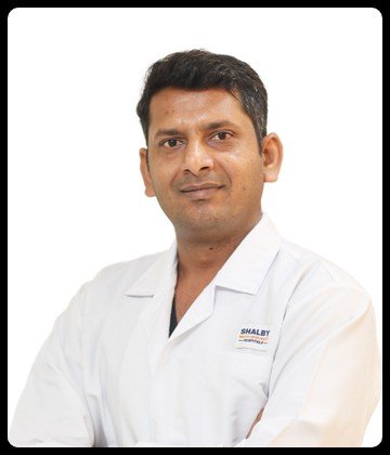 Dr. Sanjay Rawat is Orthopaedic & Joint Replacement Surgeon at Shalby Hospitals, Race Course Road, Indore