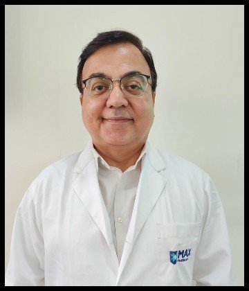 Dr. Shamsher Dwivedee is Neurologist at Max Multi Speciality Centre, Panchsheel Park, New Delhi
