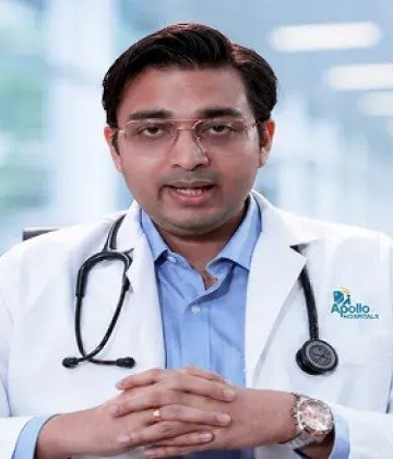 Dr. Debapriya Mondal is Specialist at Apollo Gleneagles Hospitals