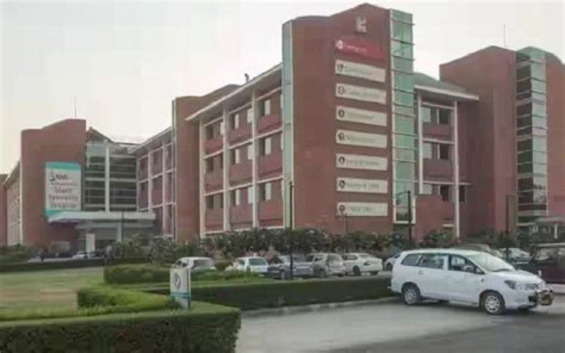 Max Super Speciality Hospital, Bathinda, Punjab, India