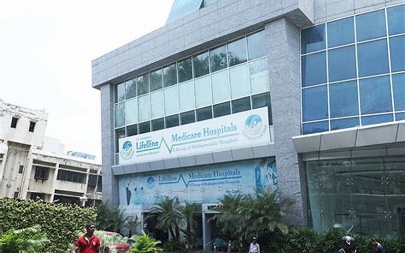 Lifelline Medicare Hospital, DLH Park, Goregaon West, Mumbai